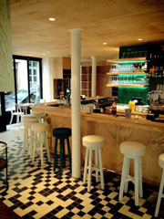 Boire-un-Verre-Wood