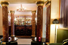 Boire-un-Verre-le-Bar-de-l-hotel