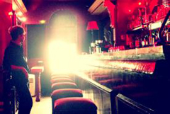 By-Night-La-Petite-Taverne