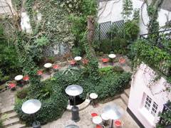 Hotel-Hotel-Amour