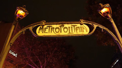 Station-metro-Blanche