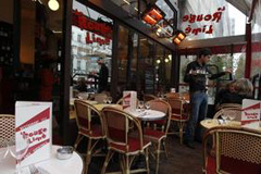 Boire-un-Verre-Cafe-Rouge-Lime