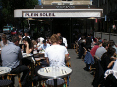 Boire-un-Verre-Plein-Soleil
