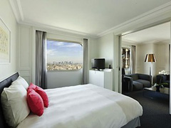 Hotel-Novotel-Tour-Eiffel