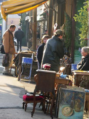 Antiquaire-Marche-aux-Puces-de-Clignancourt