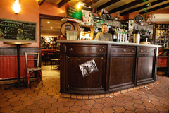 Boire-un-Verre-au-Rendez-vous-des-amis