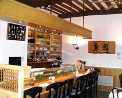 04-Bonne-Table-Isami