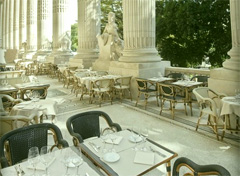 08-Bonne-Table-Le-Mini-Palais