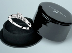 8-Shopping-de-Luxe-Mauboussin