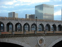 Quartier-Grande-Bibliotheque-Bibliotheque-et-Pont